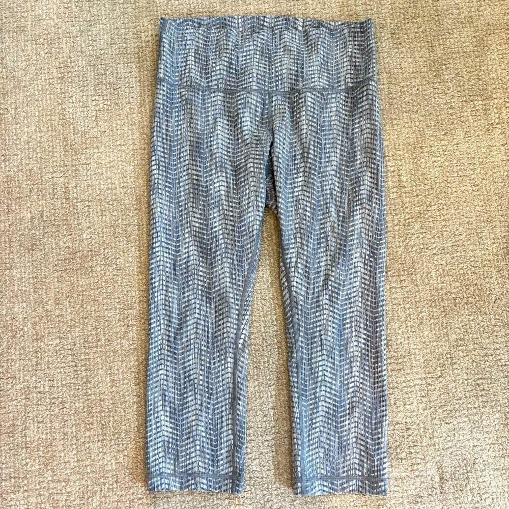 Lululemon Wonder Crop Chevron Leggings - size 10
